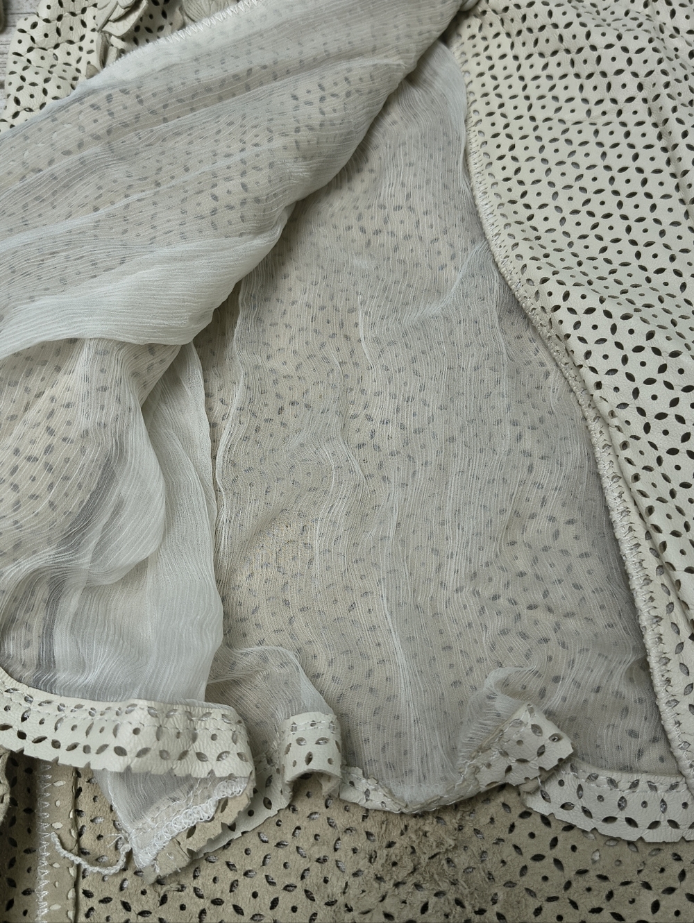 Etcetera Leather And Silk Cream Perforated Flower Embellished Dress Size 4 - Picture 4 of 11